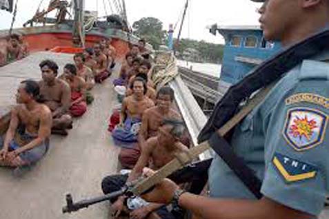 Ilustrasi: Penangkapan kapal asing pencuri ikan di perairan Indonesia.